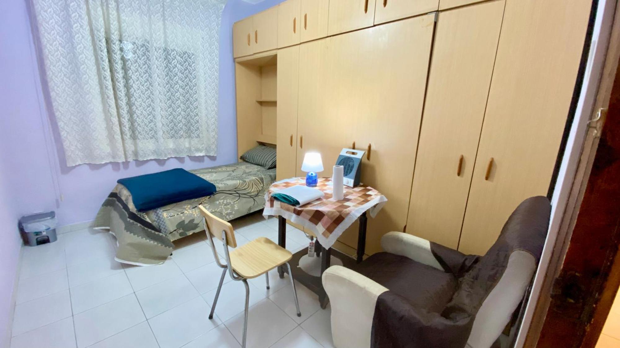 Habitacion Barato En Piso Familiar Compartido El Centro De La Ciudad Cerca De La Estacion De Autobuses Tarragona Zewnętrze zdjęcie