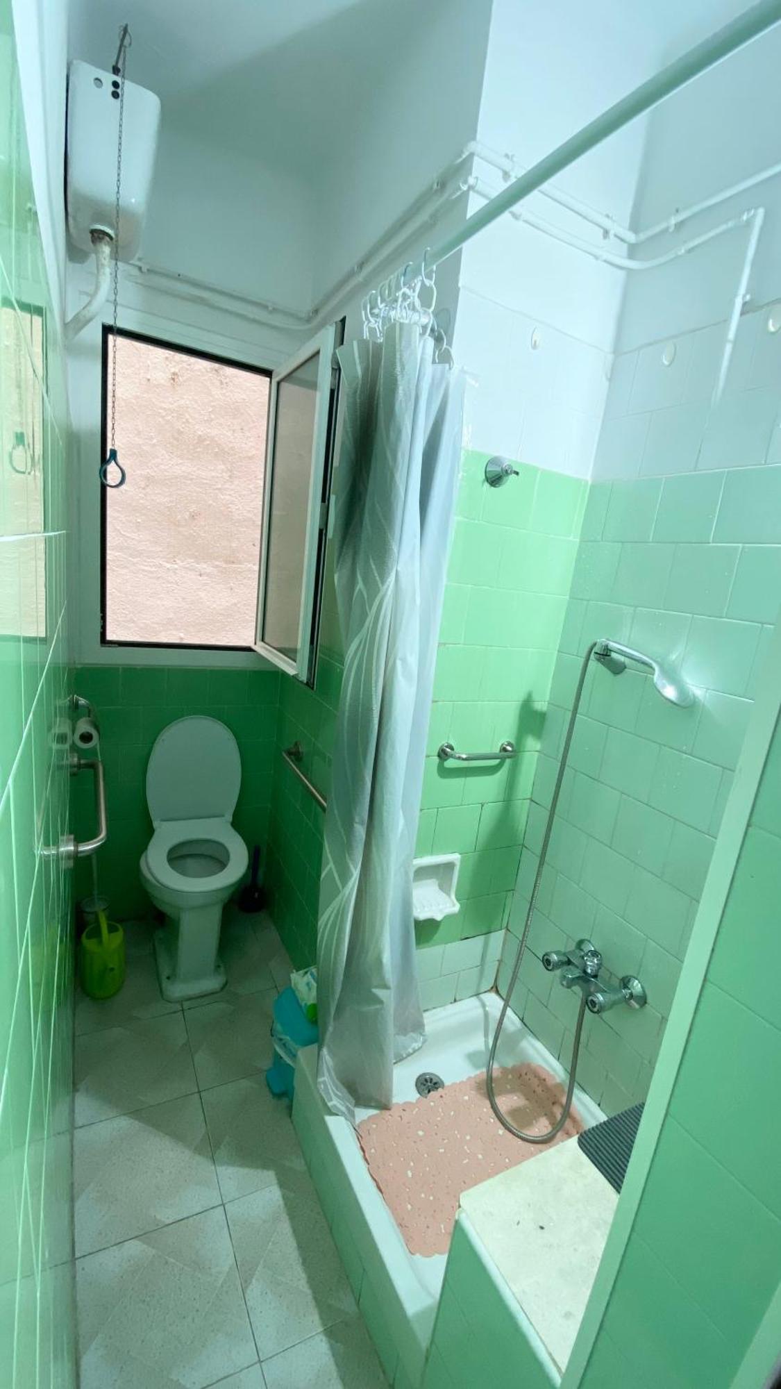 Habitacion Barato En Piso Familiar Compartido El Centro De La Ciudad Cerca De La Estacion De Autobuses Tarragona Zewnętrze zdjęcie